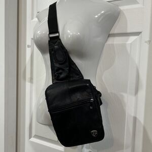 Vintage Heys Black Leather Travelmate  Crossbody Sling Bag Trekker Carry All